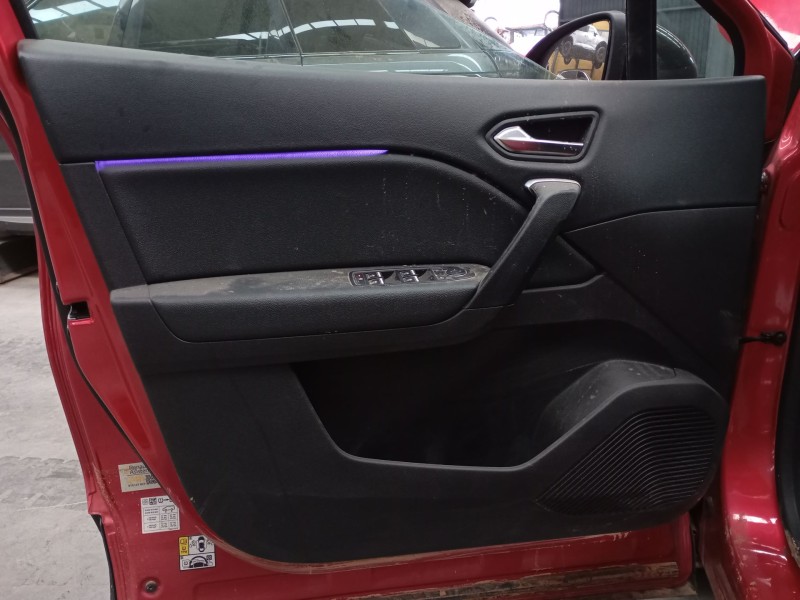 Recambio de guarnecido puerta delantera izquierda para renault captur ii (hf_) e-tech 160 referencia OEM IAM   