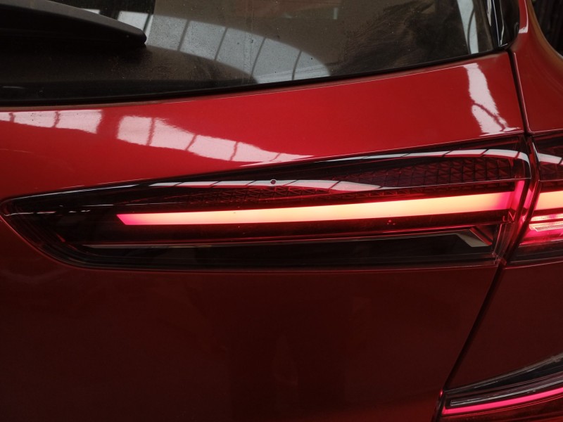 Recambio de piloto trasero derecho porton para renault captur ii (hf_) e-tech 160 referencia OEM IAM   