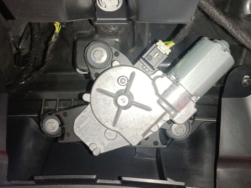 Recambio de motor limpia trasero para peugeot 3008 ii suv (mc_, mr_, mj_, m4_) 1.6 bluehdi 120 referencia OEM IAM   