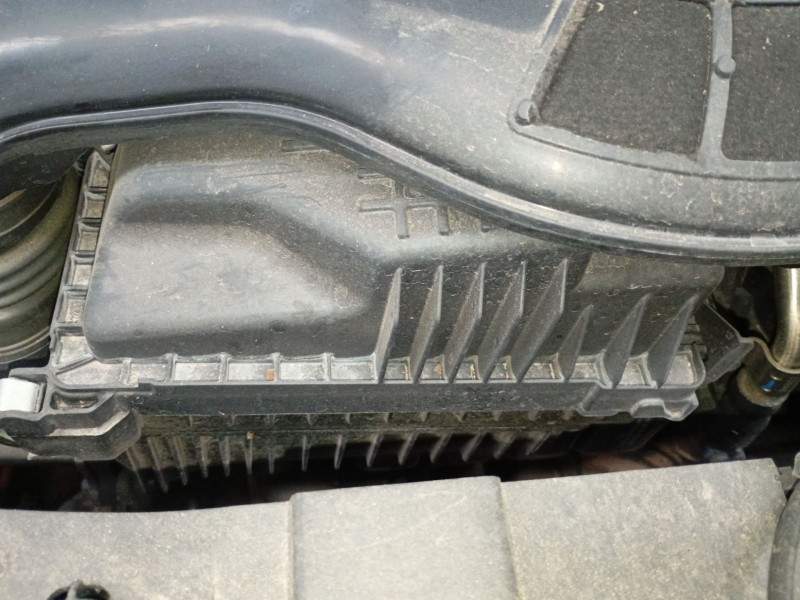 Recambio de filtro aire para renault captur ii (hf_) e-tech 160 referencia OEM IAM   