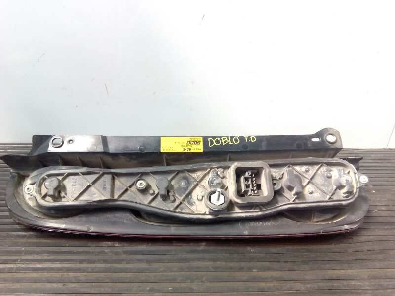Recambio de piloto trasero derecho para fiat doblo (119) 1.9 jtd cat referencia OEM IAM 51755144 20110383 