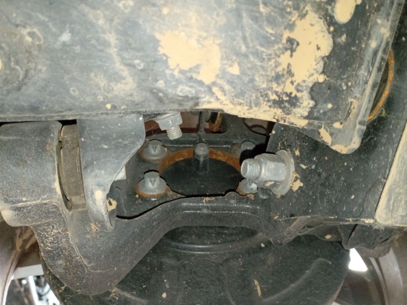 Recambio de mangueta trasera izquierda para renault captur ii (hf_) e-tech 160 referencia OEM IAM   