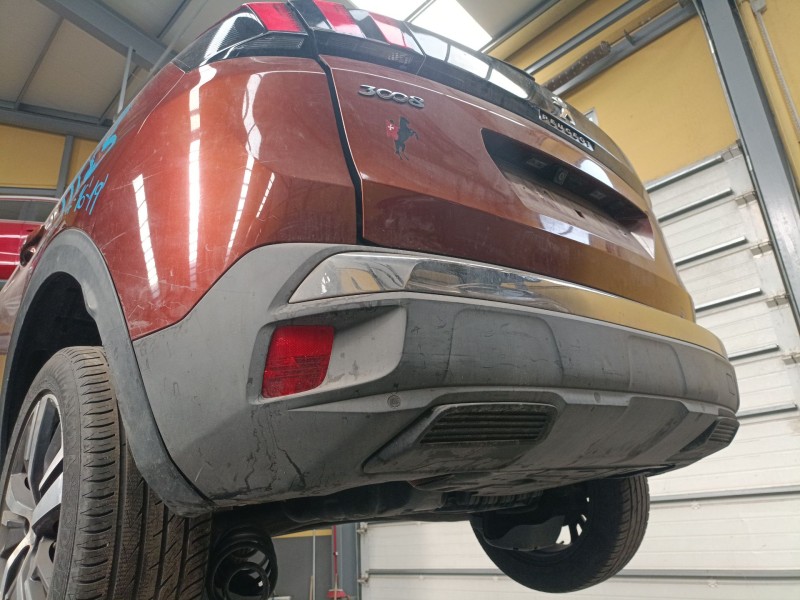Recambio de paragolpes trasero para peugeot 3008 ii suv (mc_, mr_, mj_, m4_) 1.6 bluehdi 120 referencia OEM IAM   