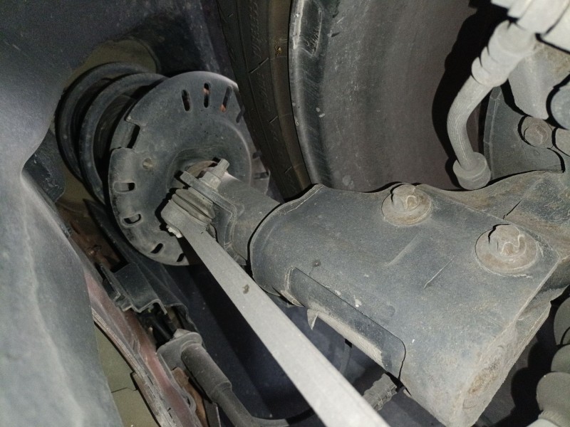 Recambio de amortiguador delantero izquierdo para peugeot 3008 ii suv (mc_, mr_, mj_, m4_) 1.6 bluehdi 120 referencia OEM IAM   