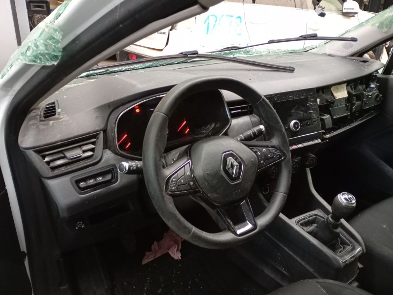 renault clio v (b7_) del año 2020