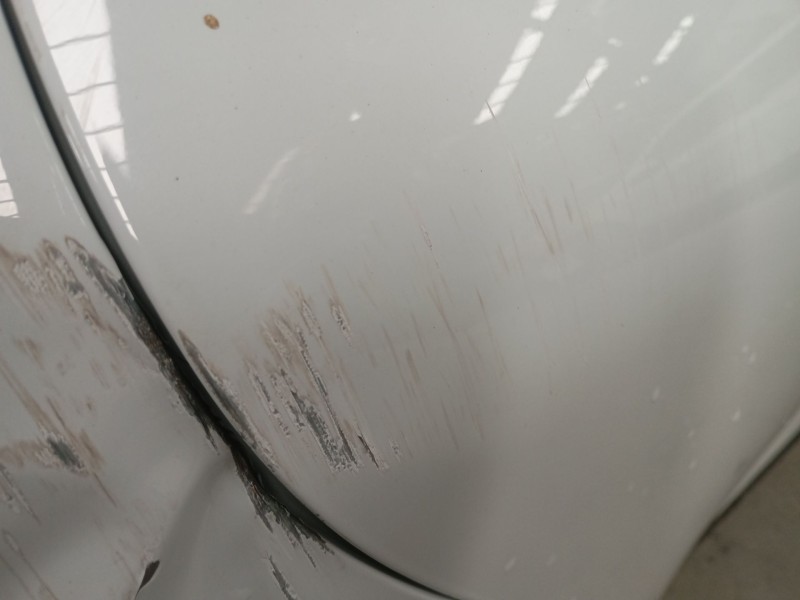 Recambio de puerta trasera derecha para renault clio v (b7_) 1.0 lpg (b7mt) referencia OEM IAM   