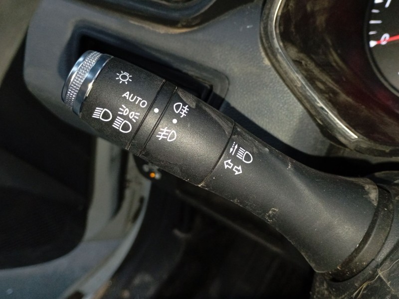 Recambio de mando intermitentes para renault clio v (b7_) 1.0 lpg (b7mt) referencia OEM IAM   