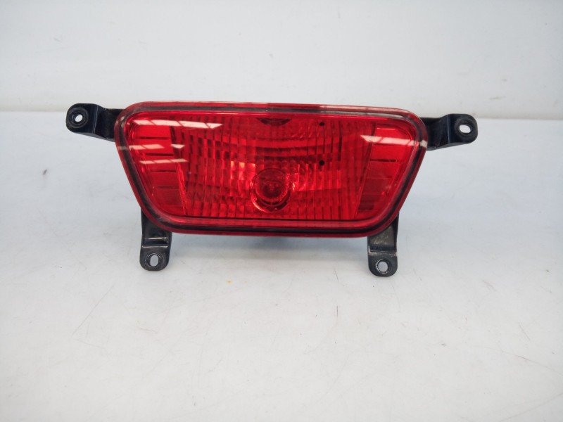 Recambio de piloto trasero central para ssangyong tivoli crystal referencia OEM IAM 8386035000  E1-B3-51-2