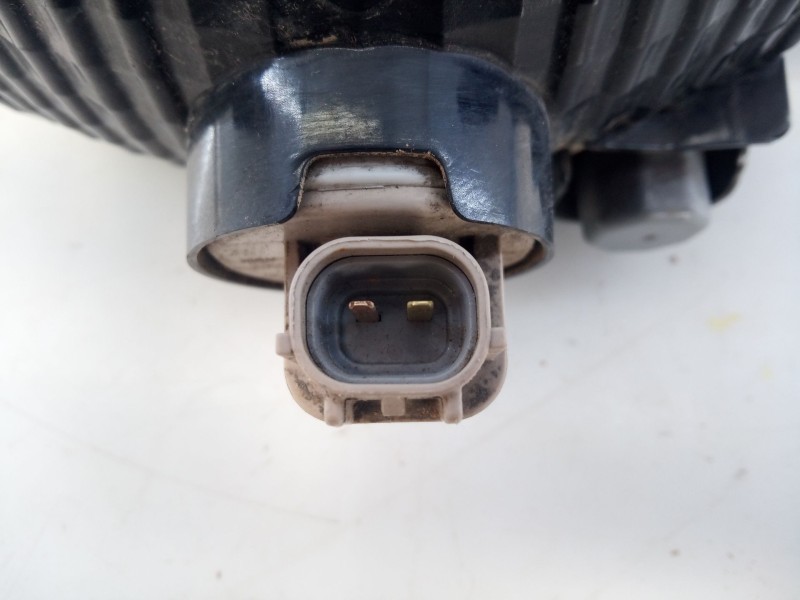 Recambio de piloto trasero central para ssangyong tivoli crystal referencia OEM IAM 8386035000  E1-B3-51-2