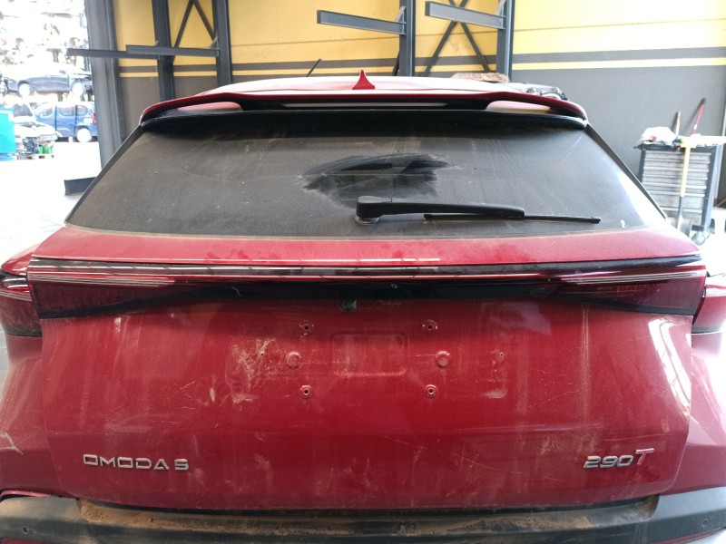 Recambio de piloto trasero central para omoda 5 290t referencia OEM IAM   