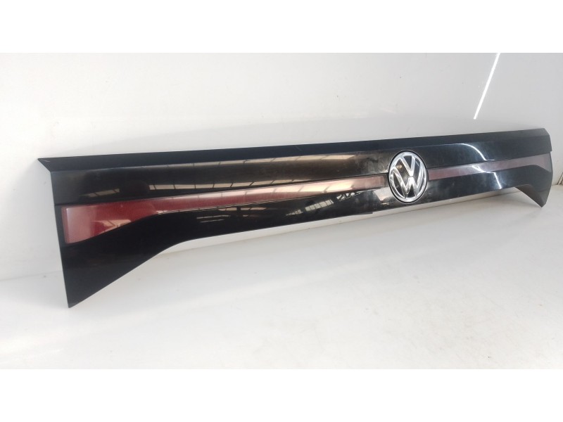 Recambio de piloto trasero central para volkswagen t-cross (c11, d31) 1.0 tsi referencia OEM IAM 2GM827577  E1-B6-6