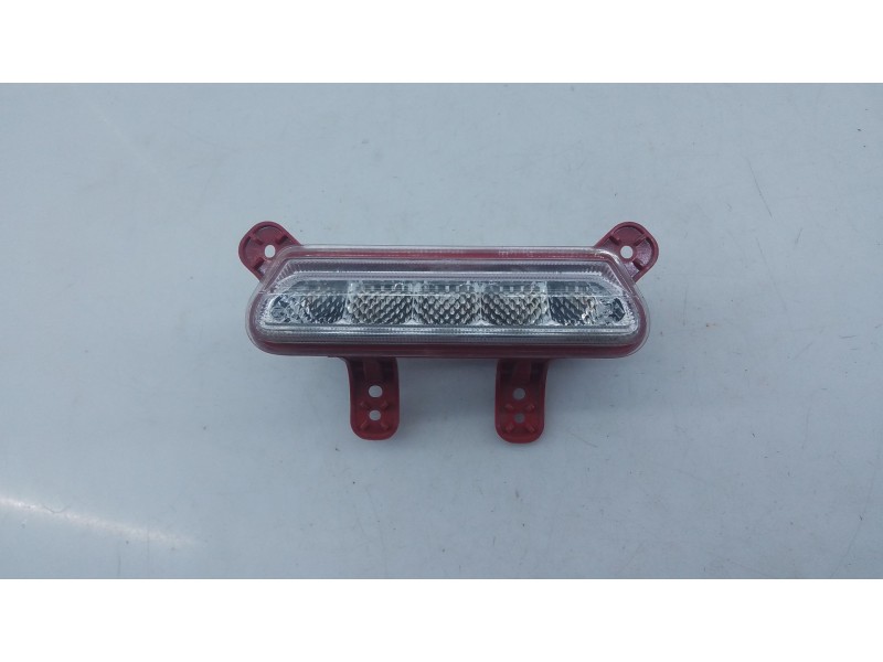 Recambio de piloto trasero central para hyundai ioniq hybrid referencia OEM IAM 92405G2100  E2-B5-9-2