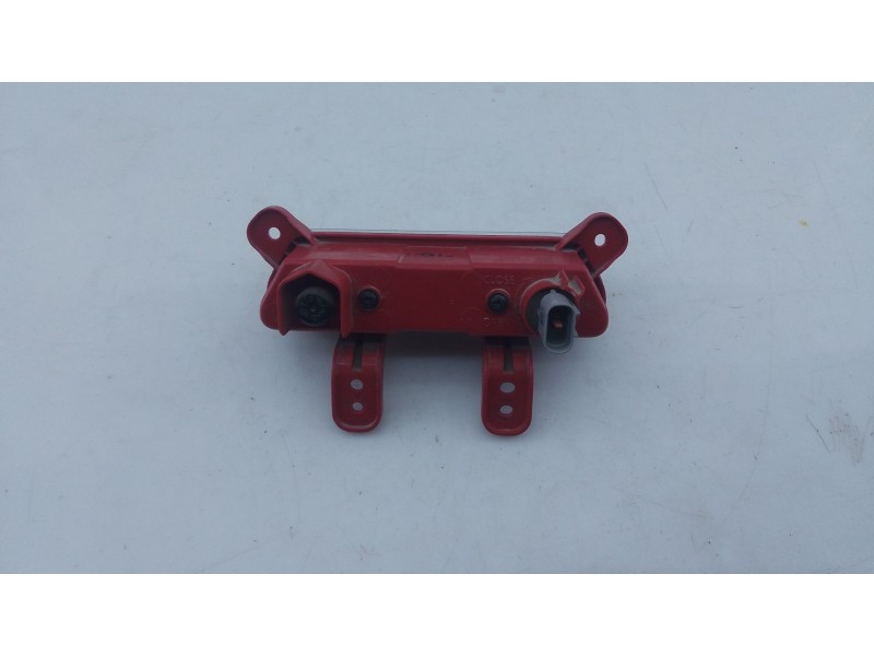 Recambio de piloto trasero central para hyundai ioniq hybrid referencia OEM IAM 92405G2100  E2-B5-9-2