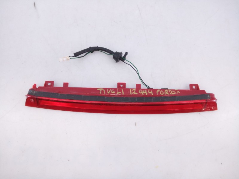 Recambio de luz central de freno para ssangyong tivoli crystal referencia OEM IAM   E1-B3-3-2