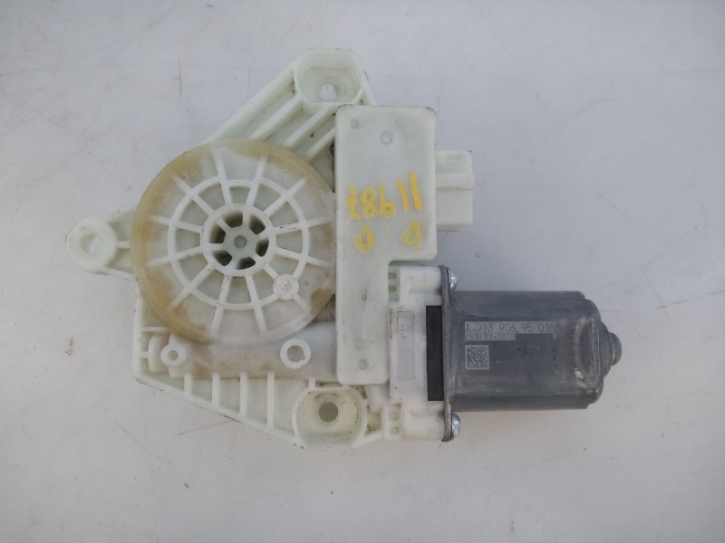 Recambio de motor elevalunas delantero derecho para mercedes-benz clase c (w205) lim. c 220 bluetec / d (205.004) referencia OEM