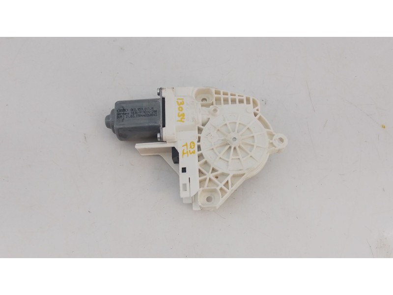 Recambio de motor elevalunas trasero izquierdo para audi q5 (8r) 2.0 16v tdi referencia OEM IAM 8K0959811A  E1-B6-7-1