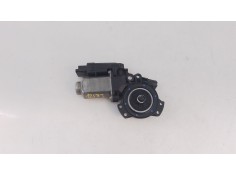 MOTOR ELEVALUNAS DELANTERO DERECHO 402054D E2-B5-4-2