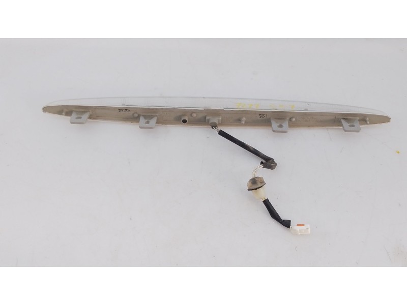 Recambio de luz central de freno para mazda cx-7 (er) sportive referencia OEM IAM EH6651580  E2-A2-4-1