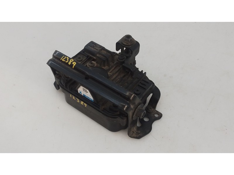 Recambio de modulo electronico para toyota prius+ eco referencia OEM IAM 8821048071  E3-B2-18-4