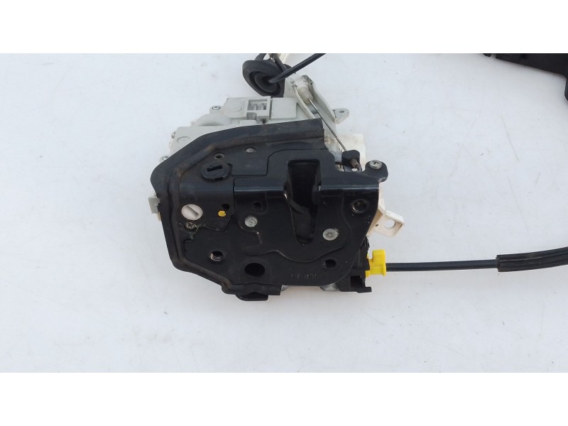 Recambio de cerradura puerta trasera izquierda para audi q5 (8r) 2.0 16v tdi referencia OEM IAM 8K0839015H  E1-B6-16-1