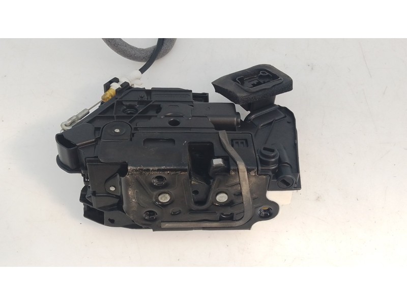 Recambio de cerradura puerta trasera derecha para skoda octavia iii (5e3, nl3, nr3) 2.0 tdi referencia OEM IAM 5E0839016A  E1-A5