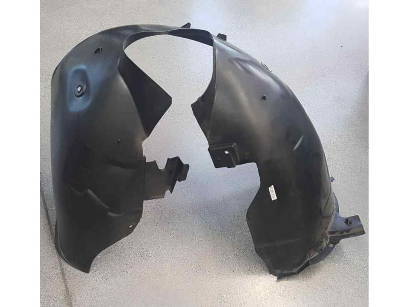 Recambio de plastico paso rueda para citroën c4 berlina referencia OEM IAM 15400254 NUEVO 