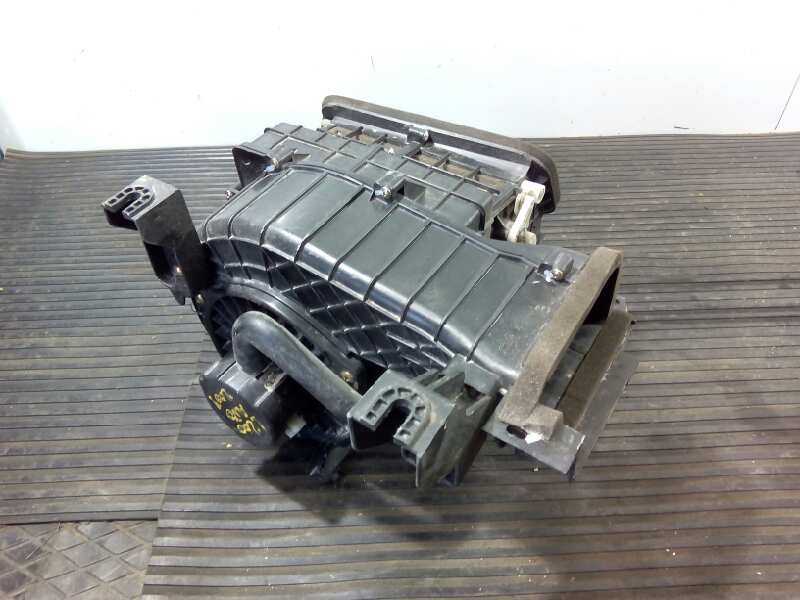 Recambio de mueble calefaccion para mitsubishi l 200 (ka0/kb0) referencia OEM IAM 5027523350 68905 E2-B4-44-1