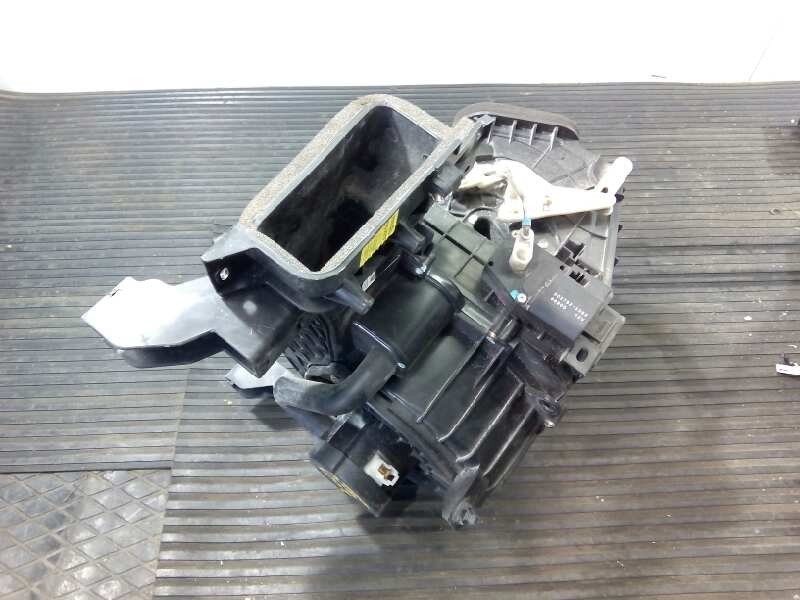 Recambio de mueble calefaccion para mitsubishi l 200 (ka0/kb0) referencia OEM IAM 5027523350 68905 E2-B4-44-1