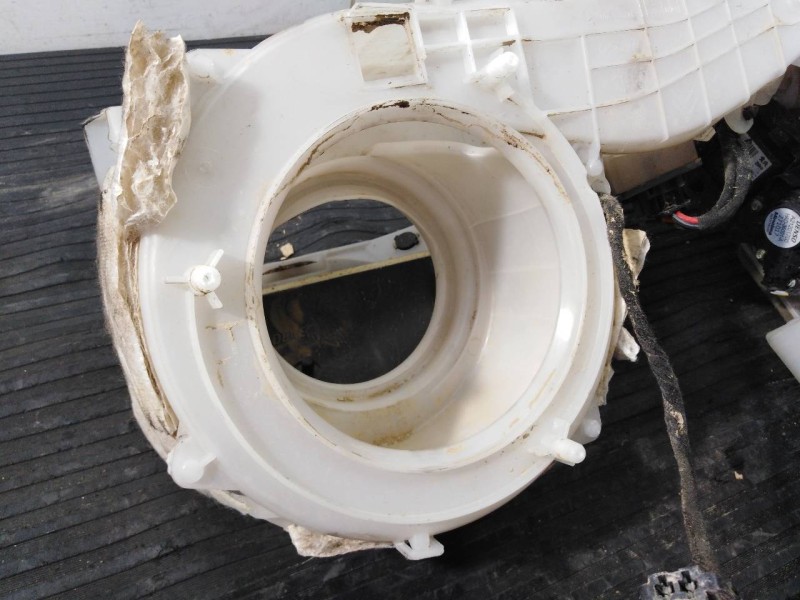 Recambio de mueble calefaccion para opel grandland x excellence referencia OEM IAM   P2-B4-5