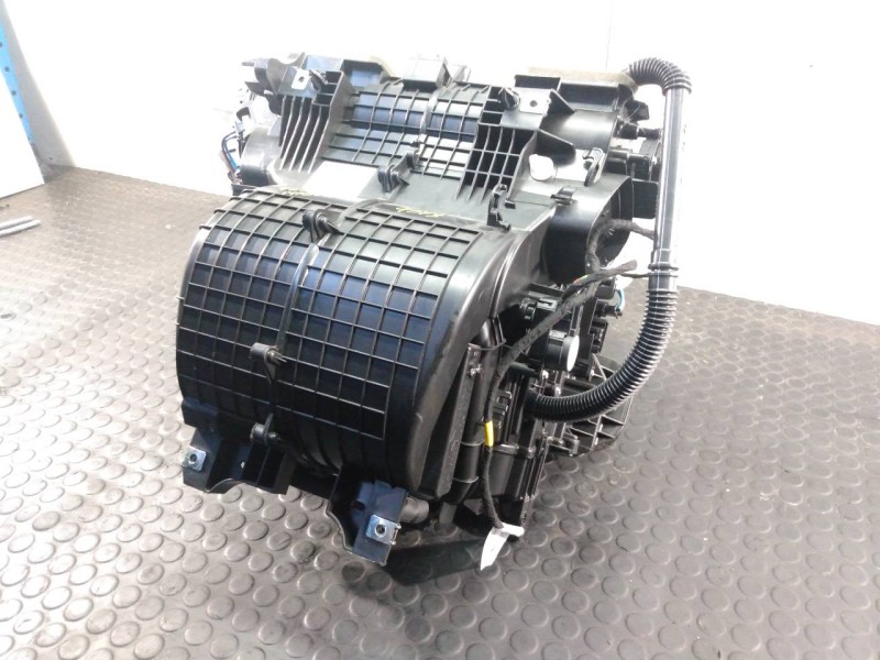 Recambio de mueble calefaccion para renault master kasten l1h1 ka 3,5t referencia OEM IAM 272702687R  P2-A2-30