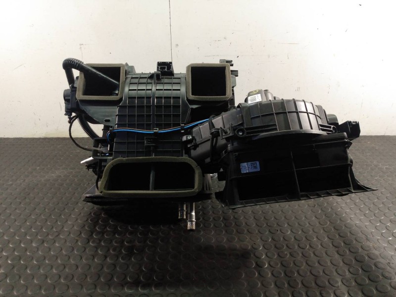 Recambio de mueble calefaccion para renault master kasten l1h1 ka 3,5t referencia OEM IAM 272702687R  P2-A2-30