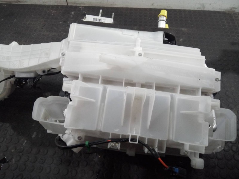 Recambio de mueble calefaccion para opel vivaro furgón m innovation referencia OEM IAM   P2-A3-32