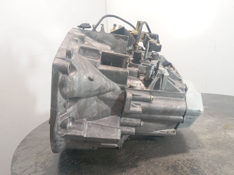 Recambio de caja cambios para citroën c5 berlina referencia OEM IAM 20LM23  M1-B2-83