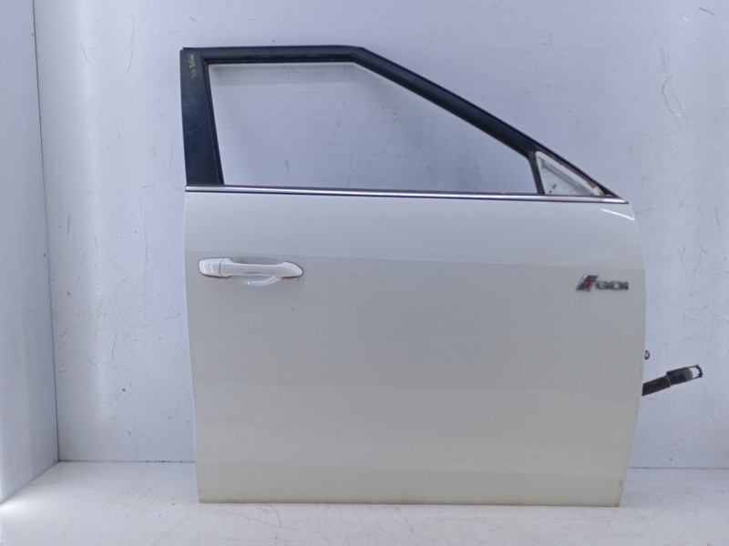 Recambio de puerta delantera derecha para ssangyong tivoli 1.2 referencia OEM IAM   E4-A1-8