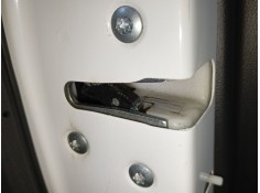 CERRADURA PUERTA TRASERA IZQUIERDA 