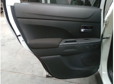 GUARNECIDO PUERTA TRASERA IZQUIERDA 