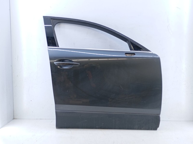 Recambio de puerta delantera derecha para mazda cx-30 (dm) skyactiv-x m hybrid referencia OEM IAM   E4-A1-8