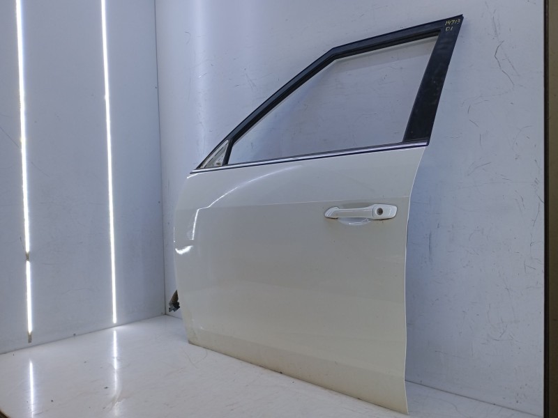 Recambio de puerta delantera izquierda para ssangyong tivoli 1.2 referencia OEM IAM   E4-A1-10