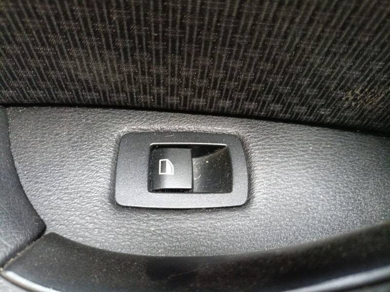 Recambio de mando elevalunas trasero izquierdo para bmw x2 (f39) sdrive 18 d referencia OEM IAM   