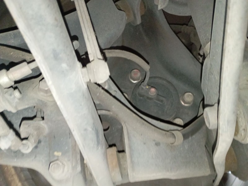 Recambio de mangueta trasera derecha para mitsubishi asx (ga_w_) 1.8 di-d (ga6w) referencia OEM IAM   