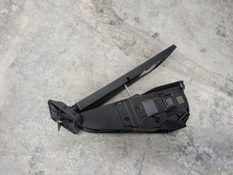 Recambio de pedal acelerador para bmw x2 (f39) sdrive 18 d referencia OEM IAM 21490710  