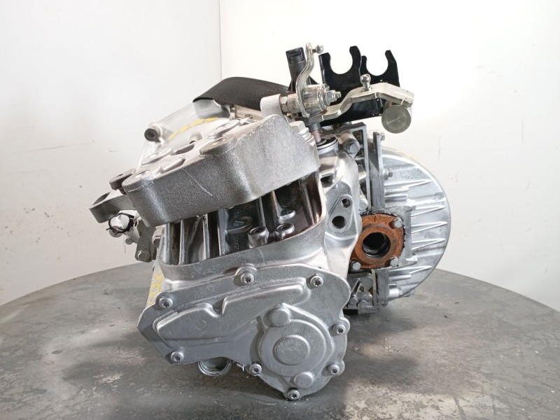 Recambio de caja cambios para peugeot boxer caja/chasis 2.2 bluehdi 140 referencia OEM IAM 20GP25  