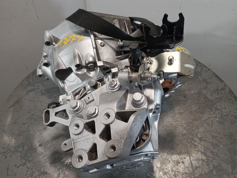 Recambio de caja cambios para peugeot boxer caja/chasis 2.2 bluehdi 140 referencia OEM IAM 20GP25  