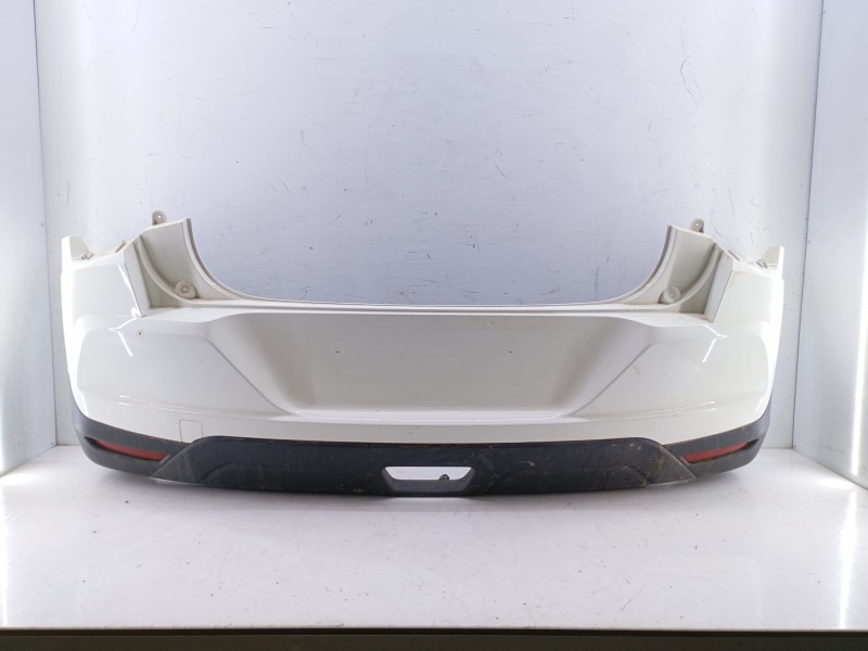 Recambio de paragolpes trasero para ssangyong tivoli 1.2 referencia OEM IAM   