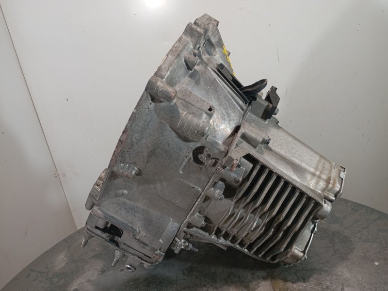 Recambio de caja cambios para peugeot 5008 sport pack referencia OEM IAM 20MB26  M1-B2-49