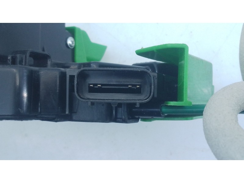 Recambio de cerradura puerta delantera derecha para ssangyong tivoli 1.2 referencia OEM IAM   