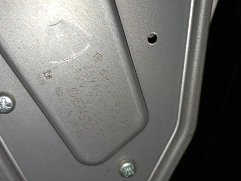 Recambio de motor limpia trasero para jeep grand cherokee iv (wk, wk2) 3.0 crd v6 4x4 referencia OEM IAM 68229937AA 2596001783 