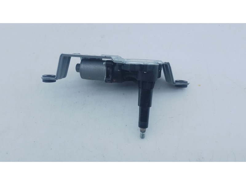 Recambio de motor limpia trasero para ssangyong tivoli 1.2 referencia OEM IAM 8612035000  