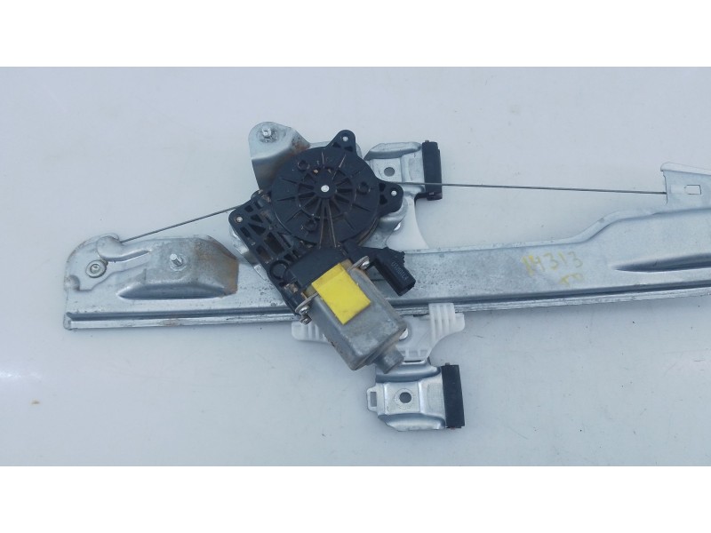 Recambio de elevalunas trasero derecho para ssangyong tivoli 1.2 referencia OEM IAM   