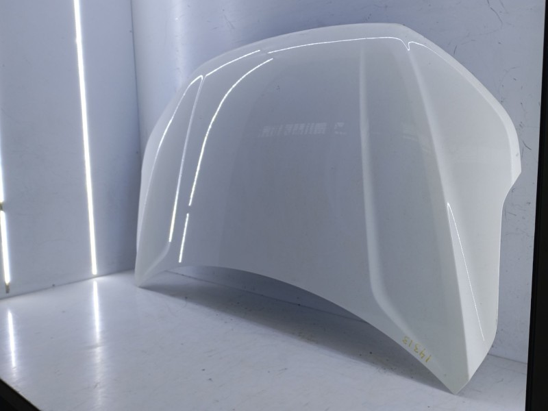 Recambio de capot para ssangyong tivoli 1.2 referencia OEM IAM   